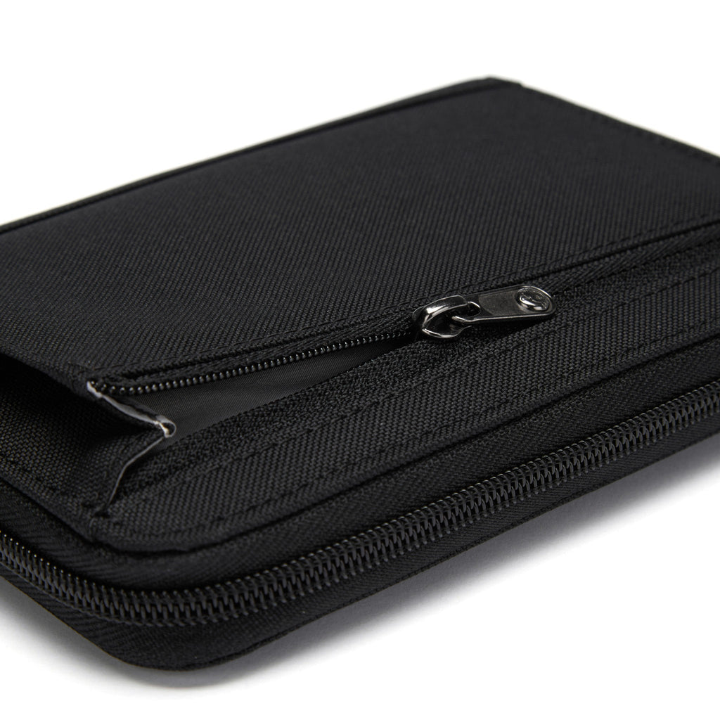 Pacsafe RFIDsafe Compact Travel Organizer