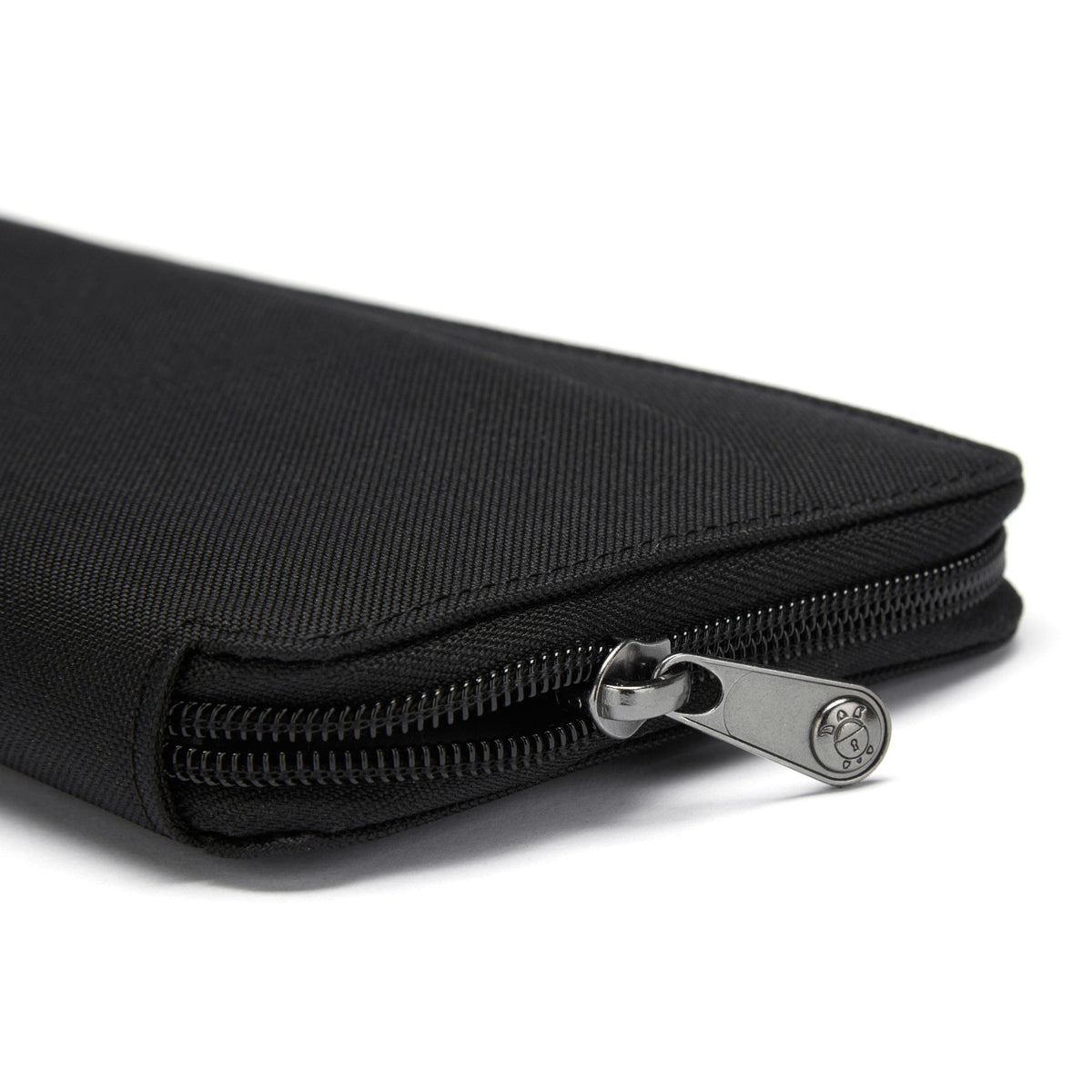 Pacsafe RFIDsafe Travel Wallet