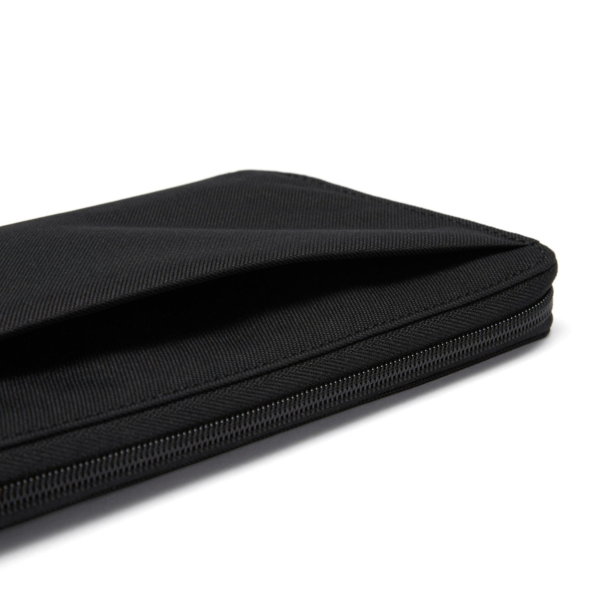 Pacsafe RFIDsafe Travel Wallet